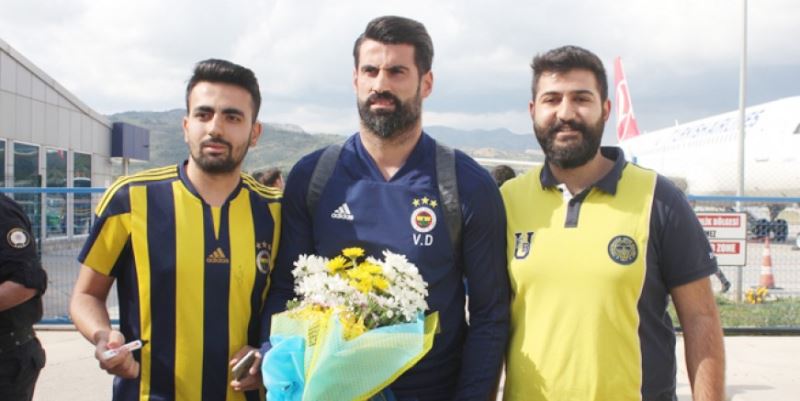 FENERBAHÇE KAFİLESİ GAZİPAŞA’YA İNDİ