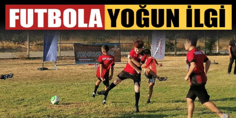 FUTBOL TURNUVASINA YOĞUN İLGİ