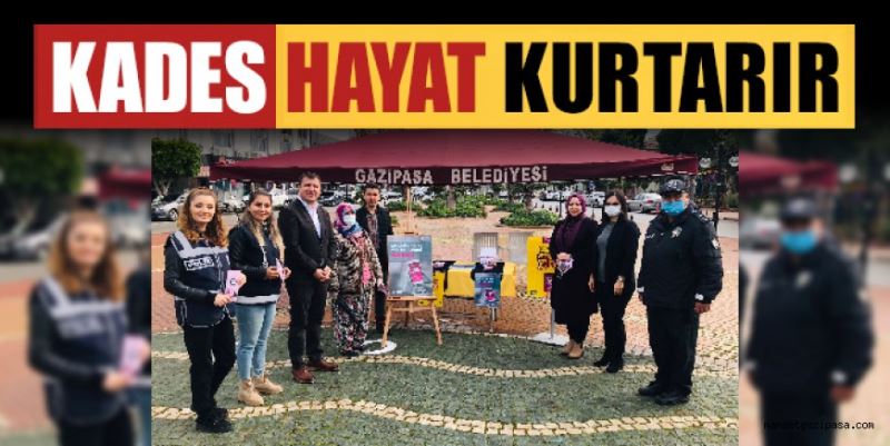 GAZİPAŞA KAYMAKAMI ORHAN ALTUN CUMHURİYET MEYDANINDA KADES UYGULAMASINI TANITTI