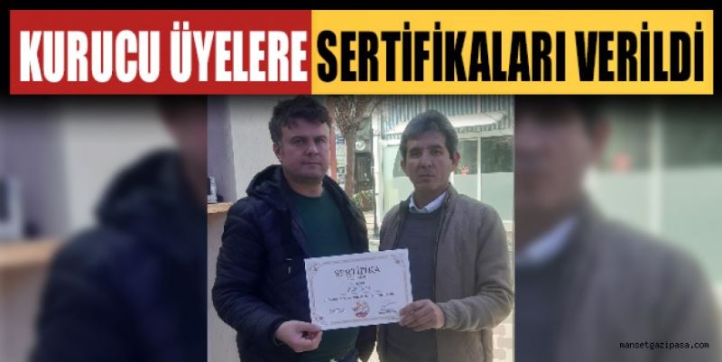 KURUCU ÜYELERE SERTİFİKALARI VERİLDİ