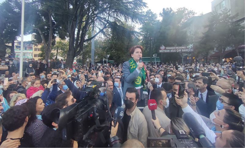 Meral Akşener: Milletin önünde ben dahil herkes hazır ola geçecek